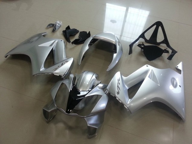 VFR 800 02-13 Motorrad Verkleidungen - Silber